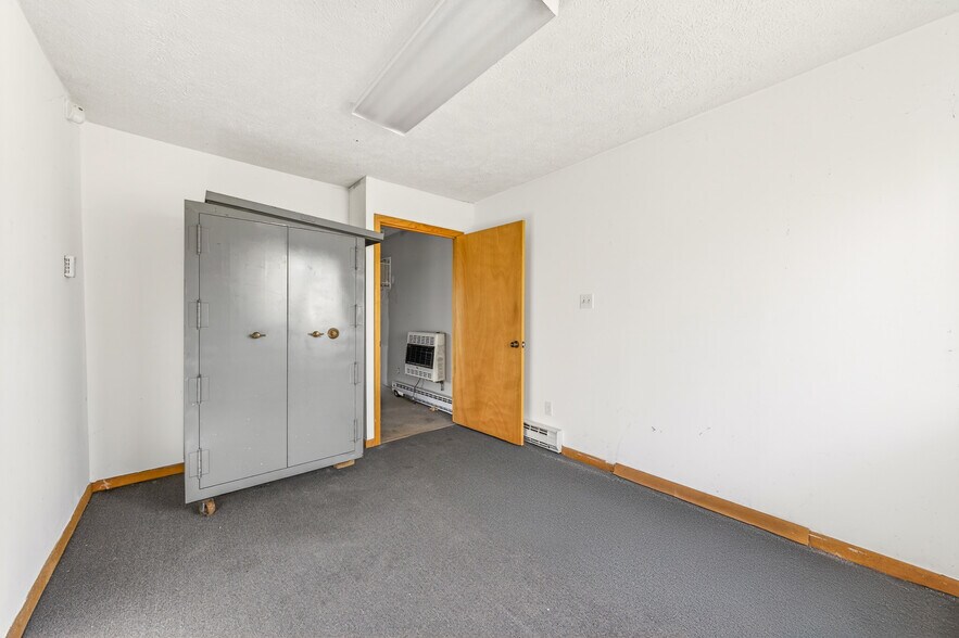 More Photos Of 1980 US-209, Brodheadsville Office Residential For Sale