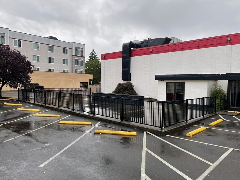 More Photos Of 201 Williams Ave S, Renton Restaurant For Lease