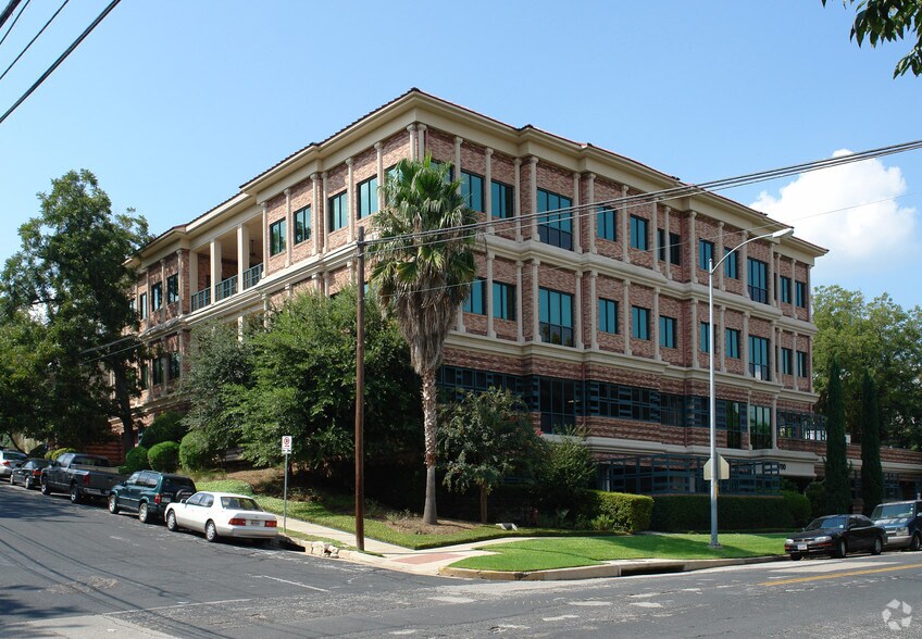 More Photos Of 1700 Rio Grande St, Austin Office For Sale