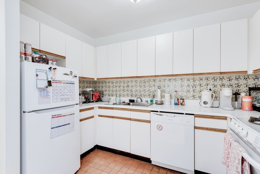 More Photos Of 1641 York Ave, New York Apartments For Sale