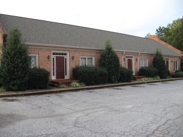 More Photos Of 188 Ben Burton Cir, Bogart Office For Sale