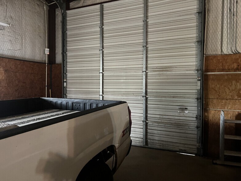 More Photos Of 307 E Main St, Hallsville Light Distribution For Lease