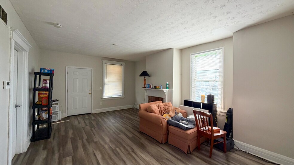 More Photos Of 275 McCormick Pl, Cincinnati Apartments For Sale