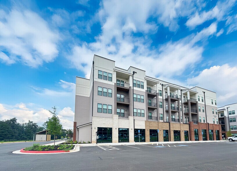 Primary Photo Of 2555 Cobb Pky, Kennesaw Apartments For Lease