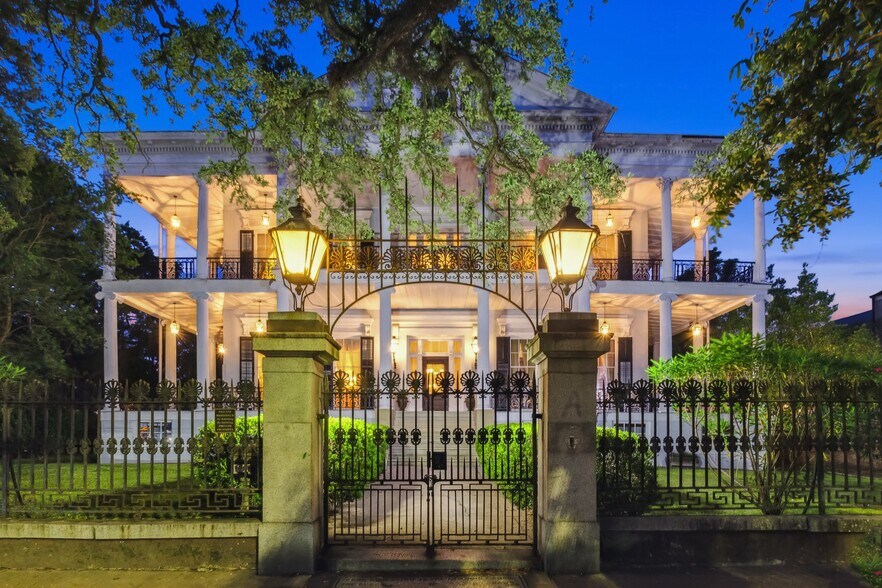 More Photos Of 1410 Jackson Ave, New Orleans Lodge Meeting Hall For Sale