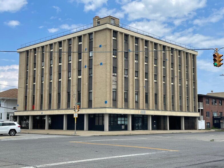 More Photos Of 485 W Broadway, Long Beach Specialty For Sale