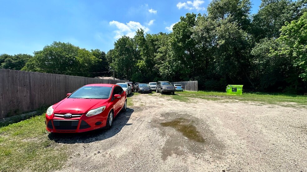 More Photos Of 8802 FM 1960 Rd, Houston Auto Dealership For Lease