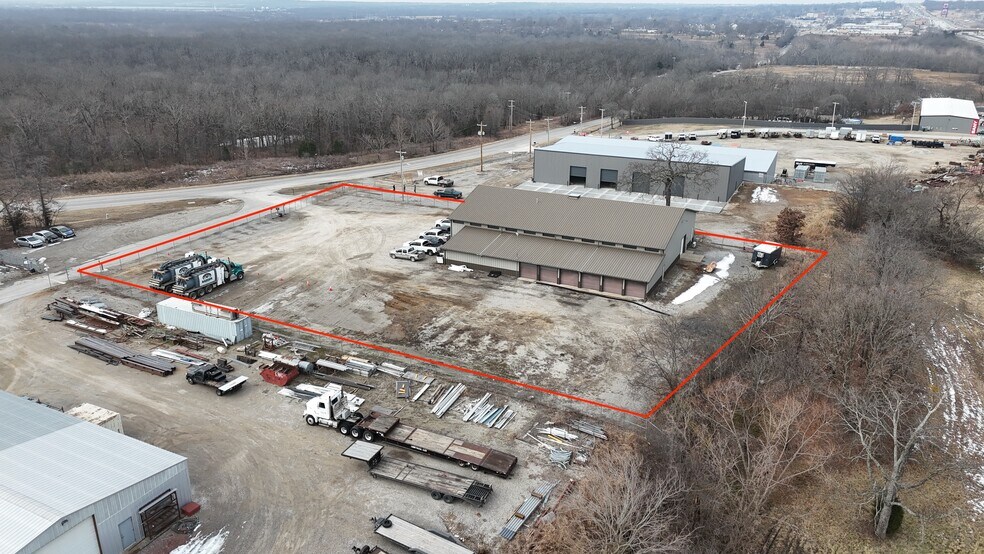 More Photos Of 21703 Admiral Pl, Catoosa Industrial For Lease
