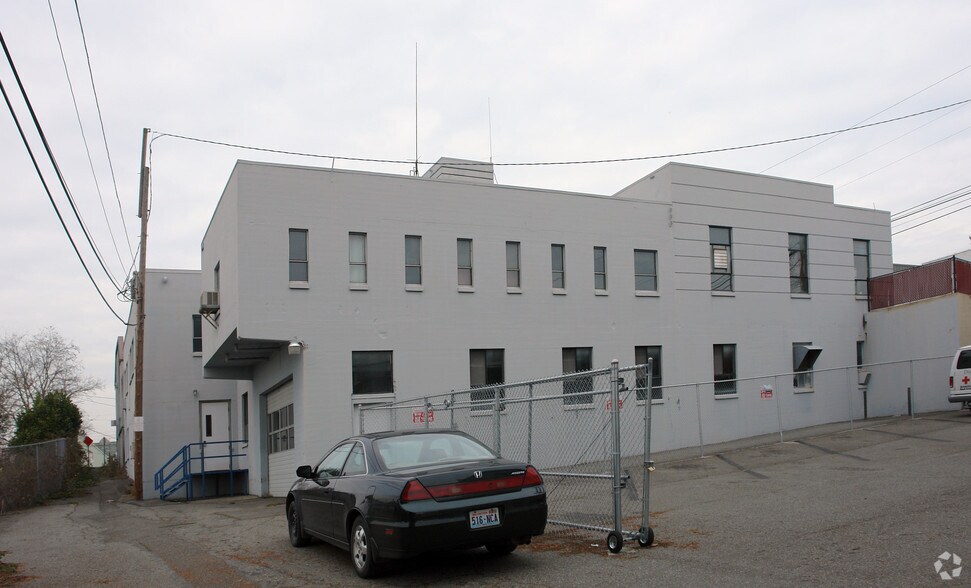 More Photos Of 817 Pacific Ave, Bremerton Office For Sale