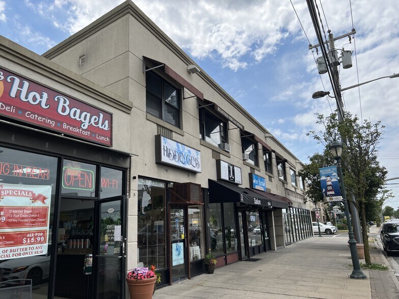 More Photos Of 2943-2957 Long Beach Rd, Oceanside General Retail For Sale