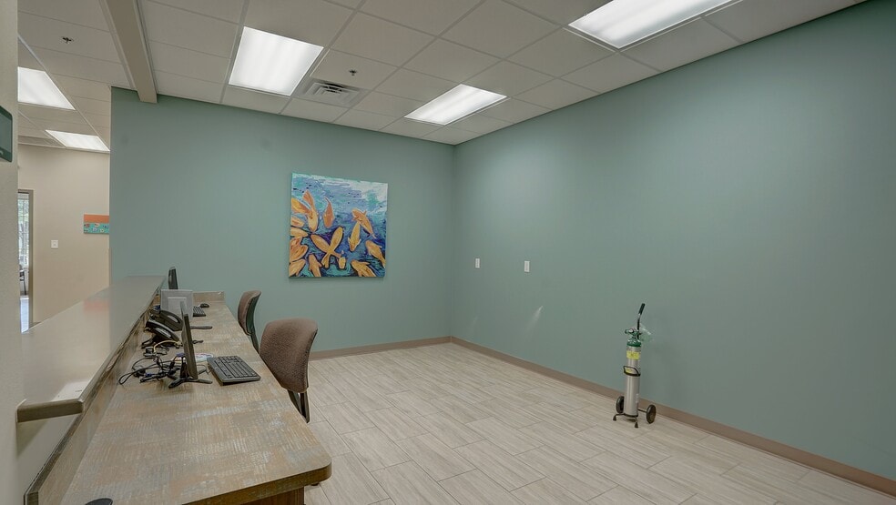 More Photos Of 3230 Interstate 30, Mesquite Medical For Lease