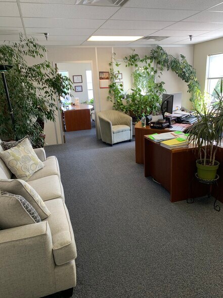 More Photos Of 1662 US Highway 395 N, Minden Storefront Retail Office For Lease