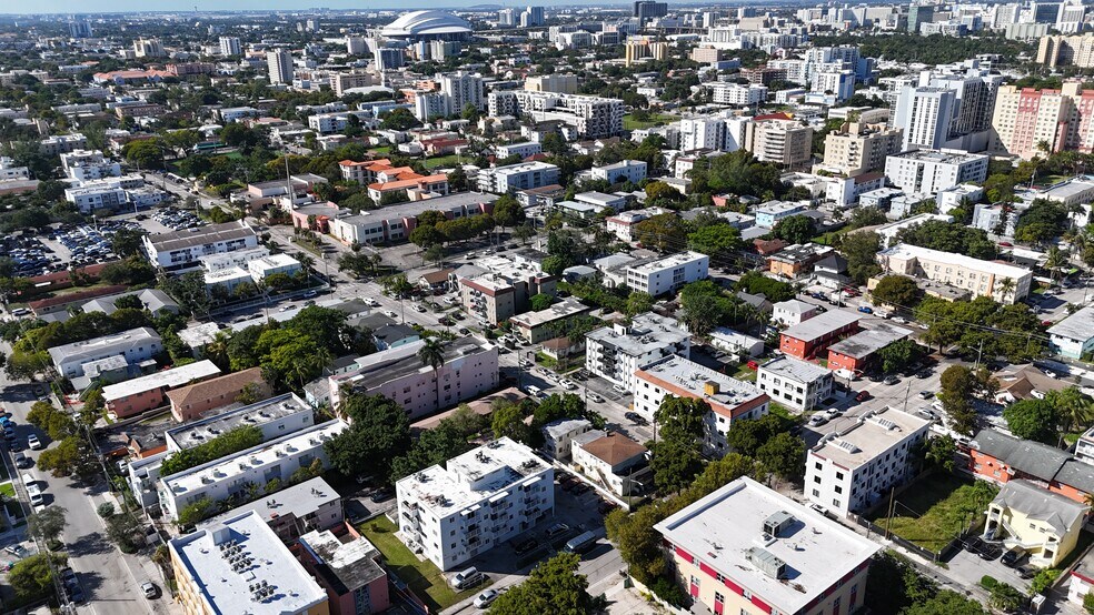 More Photos Of 520 SW 4th St, Miami Apartments For Sale