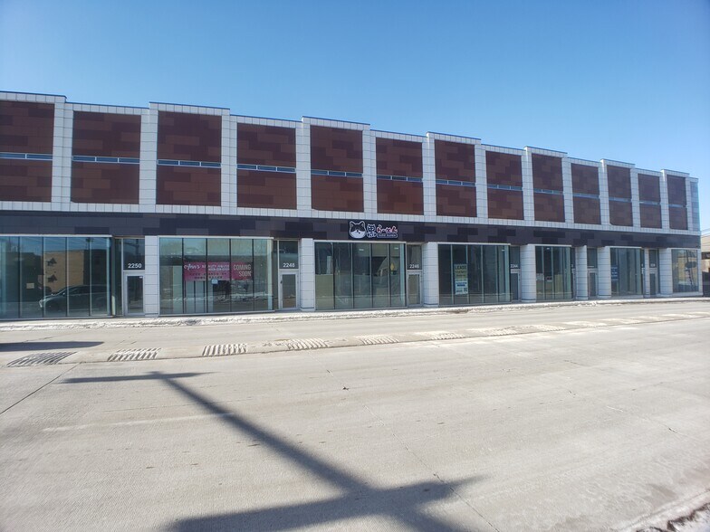 More Photos Of 2252 S Canal St, Chicago Storefront For Lease