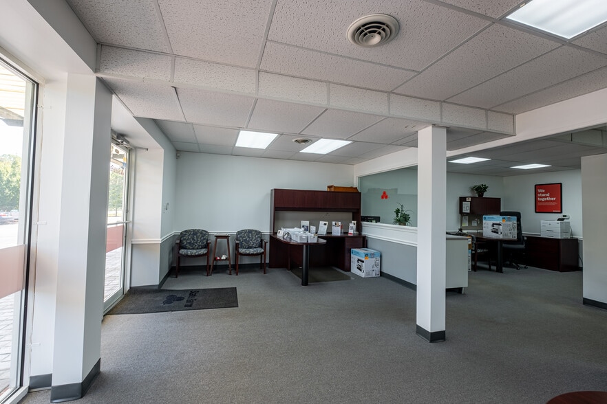 More Photos Of 7627 Leonardtown Rd, Hughesville Storefront Retail Office For Lease