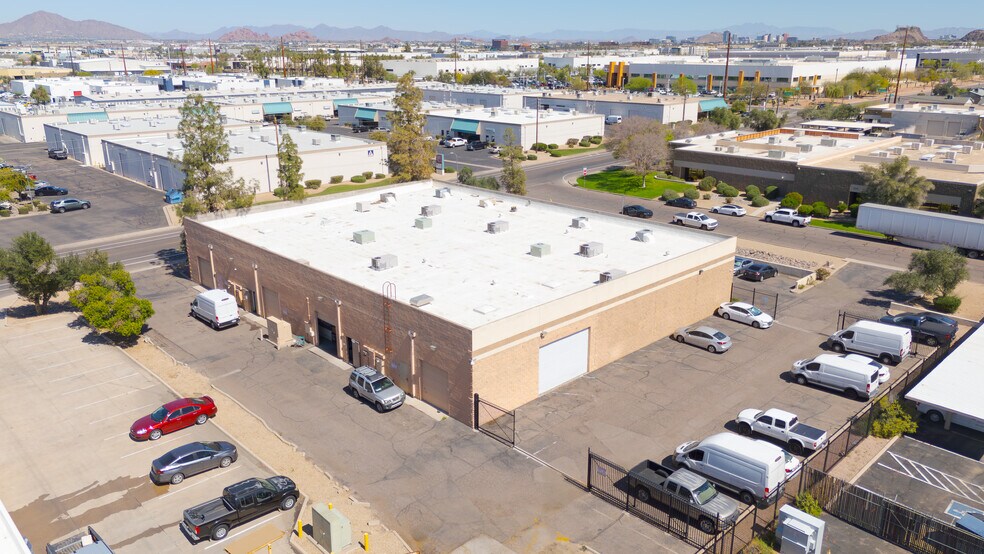 More Photos Of 5202 S 39th St, Phoenix Warehouse For Sale