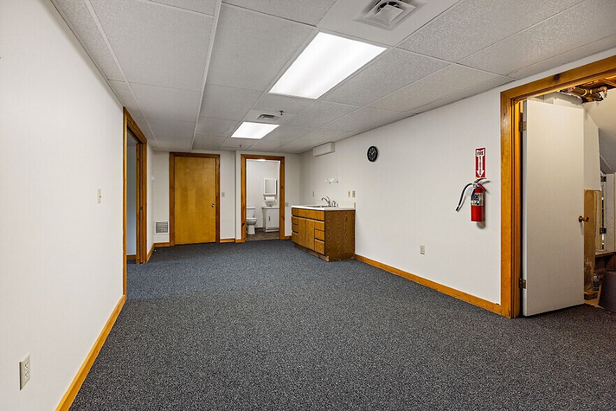 More Photos Of 323 State St, Augusta Office Residential For Sale