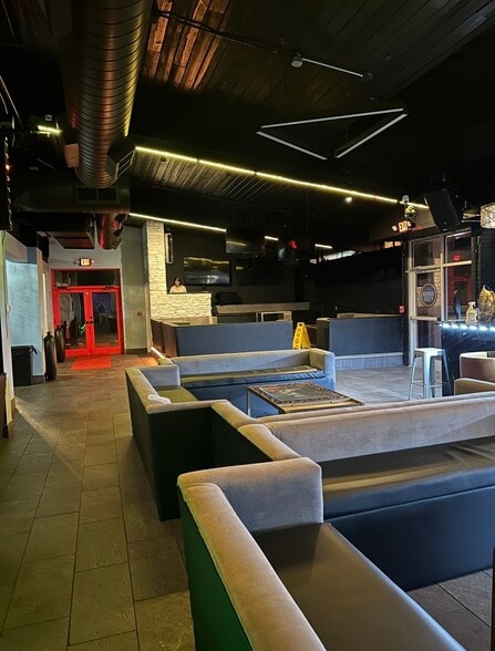 More Photos Of 832 Seigle Ave, Charlotte Restaurant For Lease