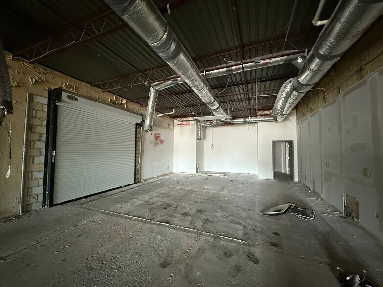 More Photos Of 5640 Rivers Ave, North Charleston General Retail For Lease
