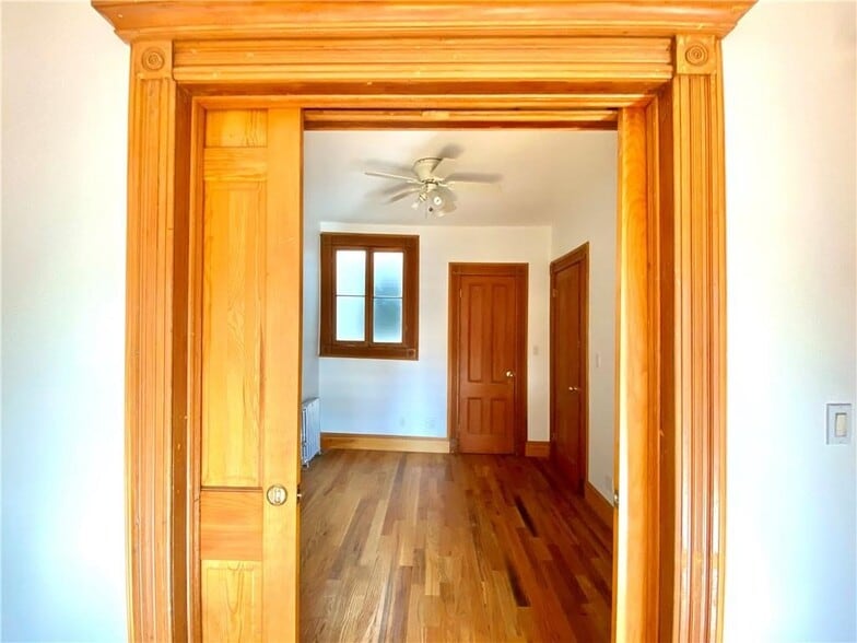 More Photos Of 135 5th Ave, Brooklyn Storefront Retail Residential For Sale