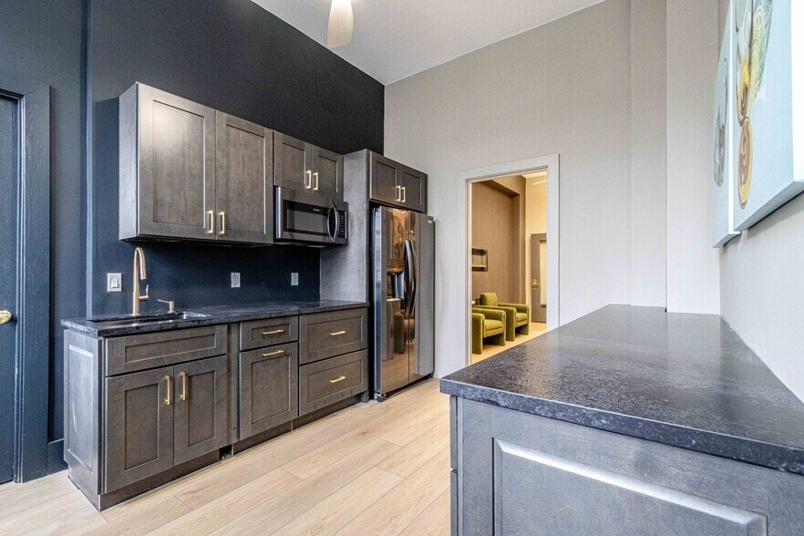 More Photos Of 1440 Broadway, Oakland Office For Lease