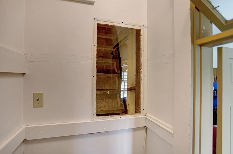 More Photos Of 80 W State St, Springboro Hospitality For Sale