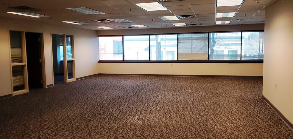 More Photos Of 1711-1715 Broadway, Saugus Loft Creative Space For Lease