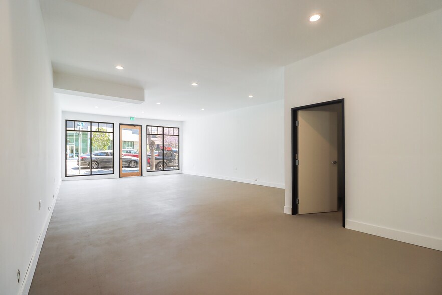 More Photos Of 4514-4518 Hollywood Blvd, Los Angeles Storefront Retail Residential For Lease