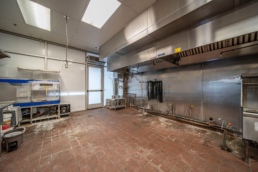 More Photos Of 580 N Atlantic Blvd, Monterey Park Apartments For Lease