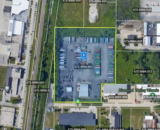 More Photos Of 2024 E Birchwood, Cudahy Truck Terminal For Lease