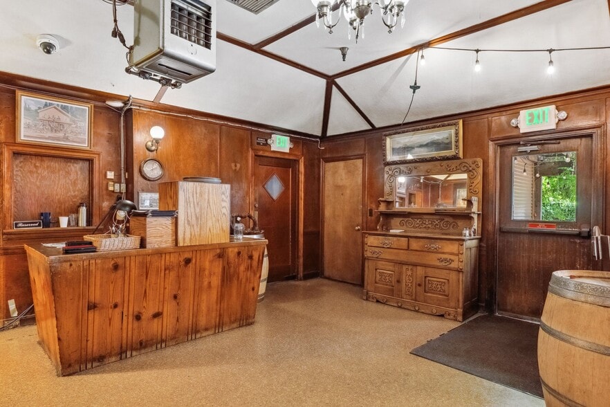 More Photos Of 3731 Main st, Occidental Restaurant For Sale