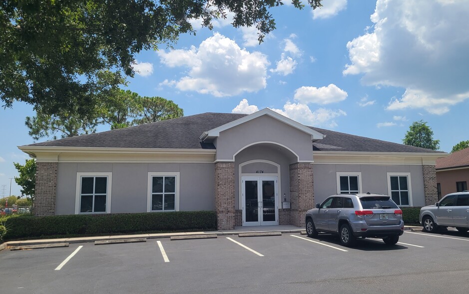 Primary Photo Of 4174 Woodlands Pky, Palm Harbor Medical For Lease