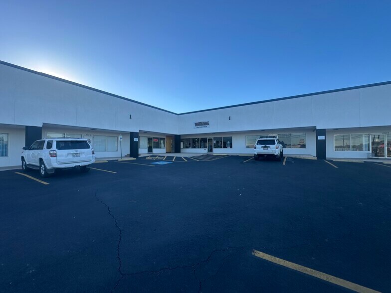 More Photos Of 6904- Bandera Rd, San Antonio Unknown For Lease