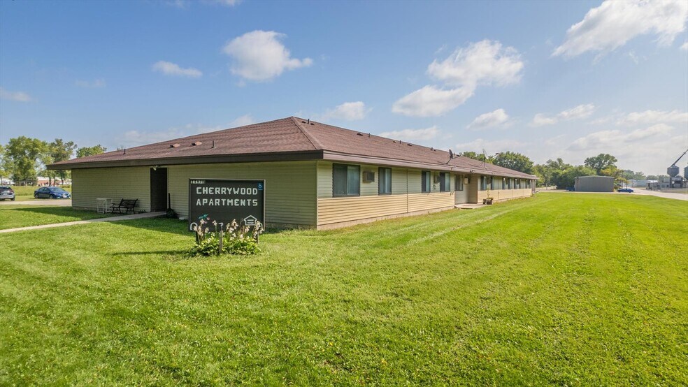 More Photos Of 23 Neptune St N, Cosmos Apartments For Sale