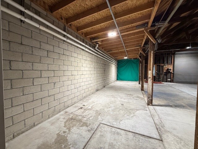 More Photos Of 1000 E South St, Anaheim Manufacturing For Lease