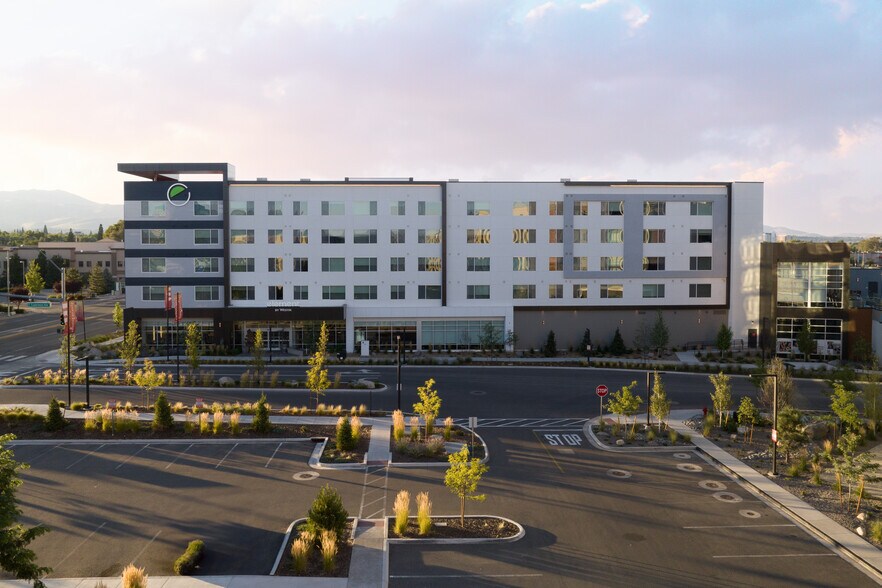 More Photos Of 2030 Element Ln, Reno Hotel For Lease