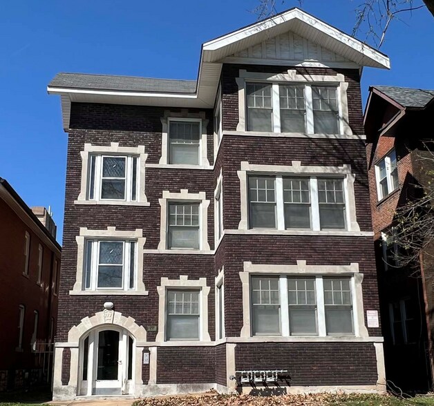 More Photos Of , Saint Louis Multifamily For Sale