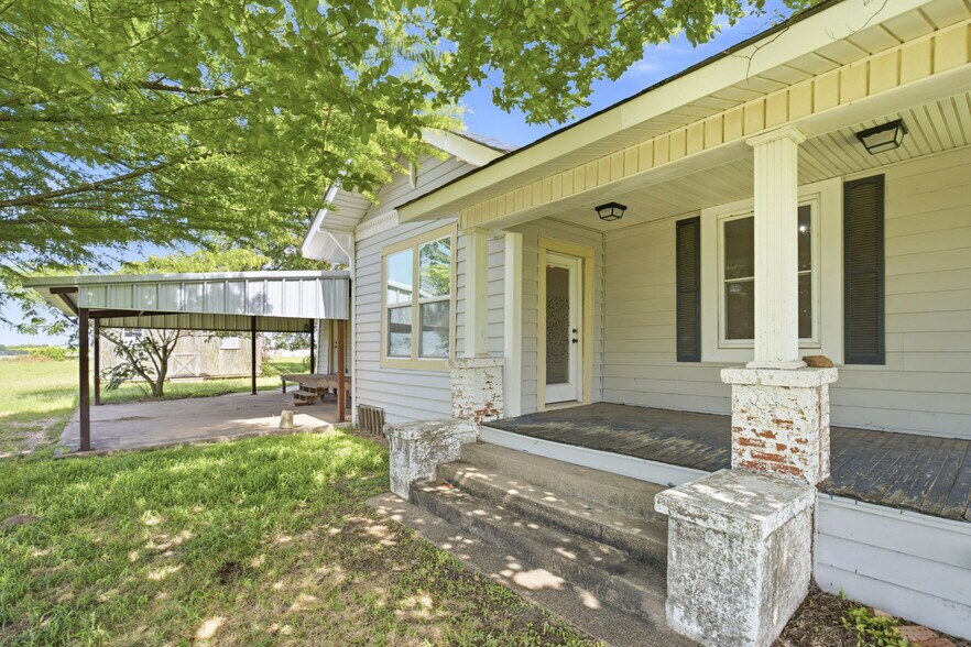 More Photos Of 1421 Airport Rd, Sulphur Springs Land For Sale