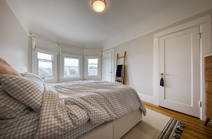 More Photos Of 110 6th Ave, San Francisco Apartments For Sale