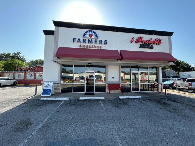 Primary Photo Of 1905 8th Ave, Fort Worth Freestanding For Lease