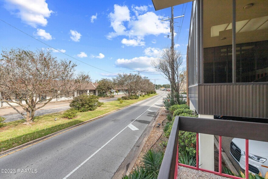 More Photos Of 969 Coolidge St, Lafayette Office For Lease