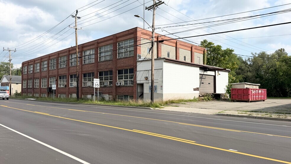 More Photos Of 1300 E 2nd St, Jamestown Industrial For Sale