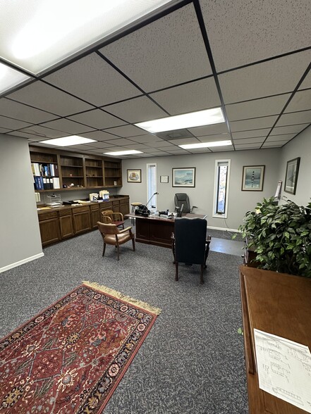 More Photos Of 705 N Main St, Belton Flex For Sale