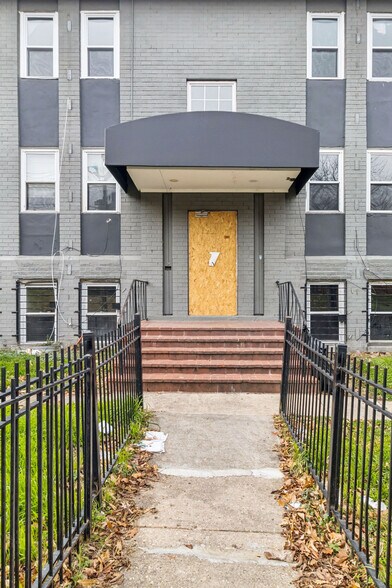 More Photos Of 4559-4569 Benning Rd SE, Washington Apartments For Sale