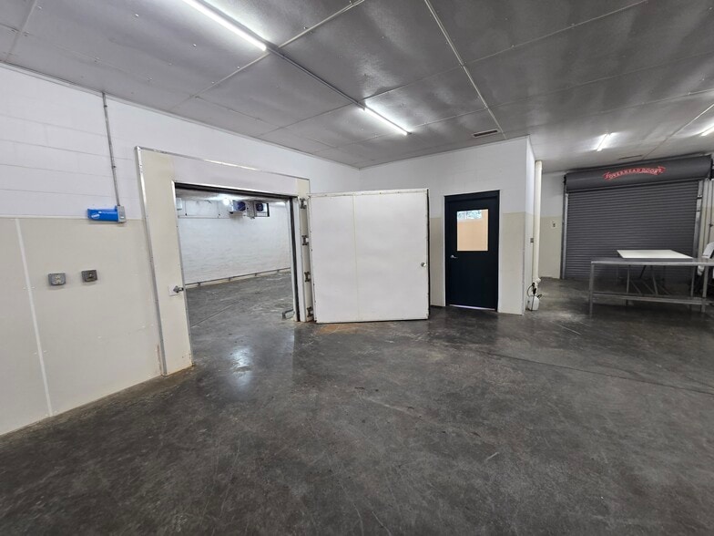 More Photos Of 5157 Taylorsville Rd, Finchville Manufacturing For Lease