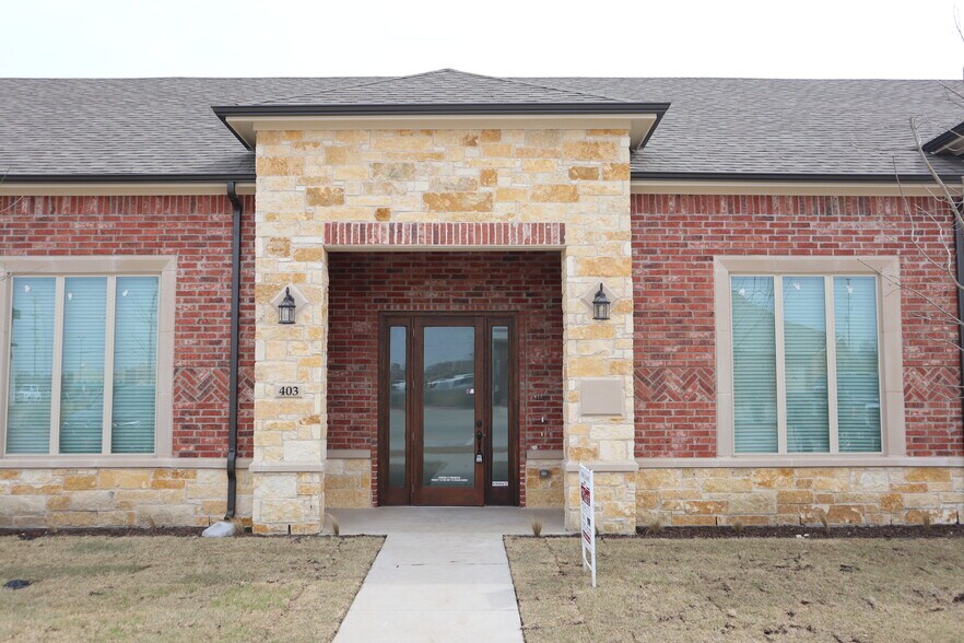 More Photos Of 400 Stonebrook Pky, Frisco Office For Sale