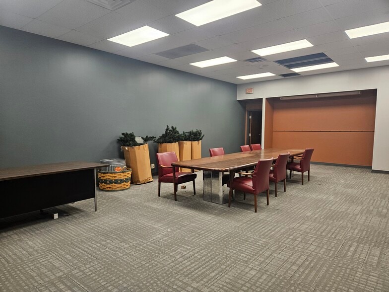 More Photos Of 3265 Main St, Weirton Bank For Sale