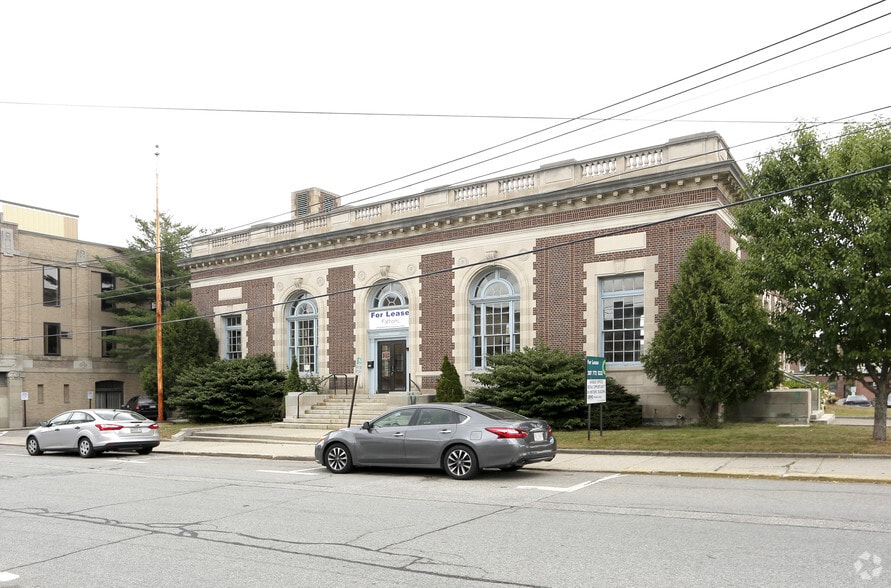 More Photos Of 27 Washington St, Biddeford Office For Lease