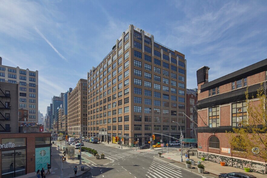 More Photos Of 225 Varick St, New York Office For Lease