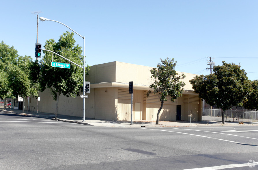 Primary Photo Of 701 H St, Modesto Loft Creative Space For Sale